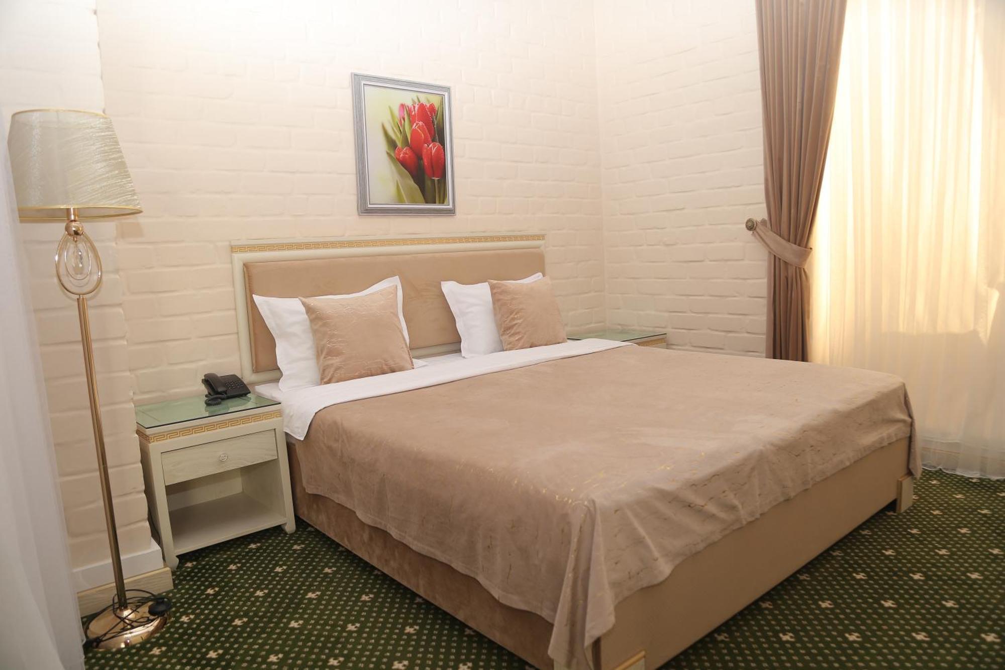 Bek Plus Hotel Takchilik Exterior foto